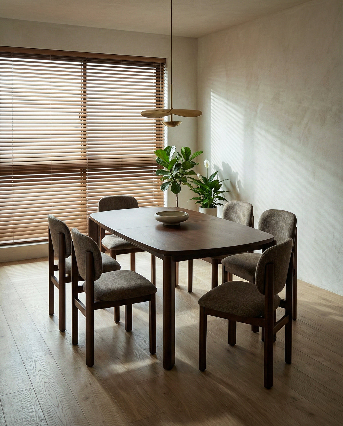 Tropez Extendable Dining Table – Commune Malaysia