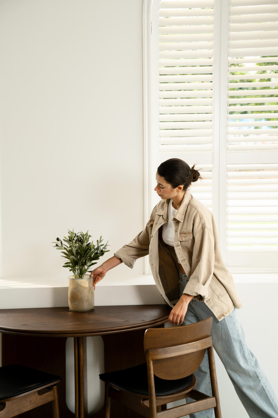 Rituals Round Dining Table