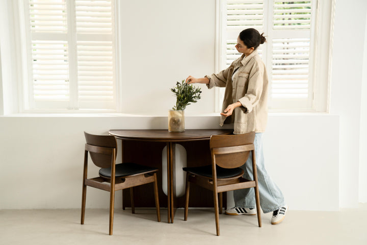 Rituals Round Dining Table