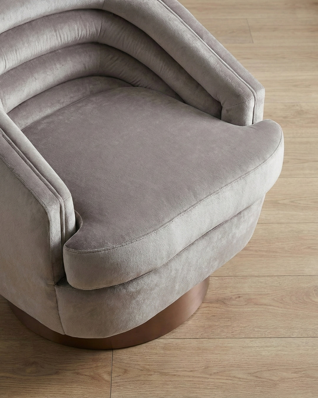 Commune Viola Viola Swivel Chair – Commune-MY